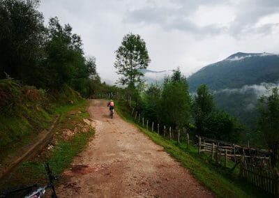 Subida pista Demués