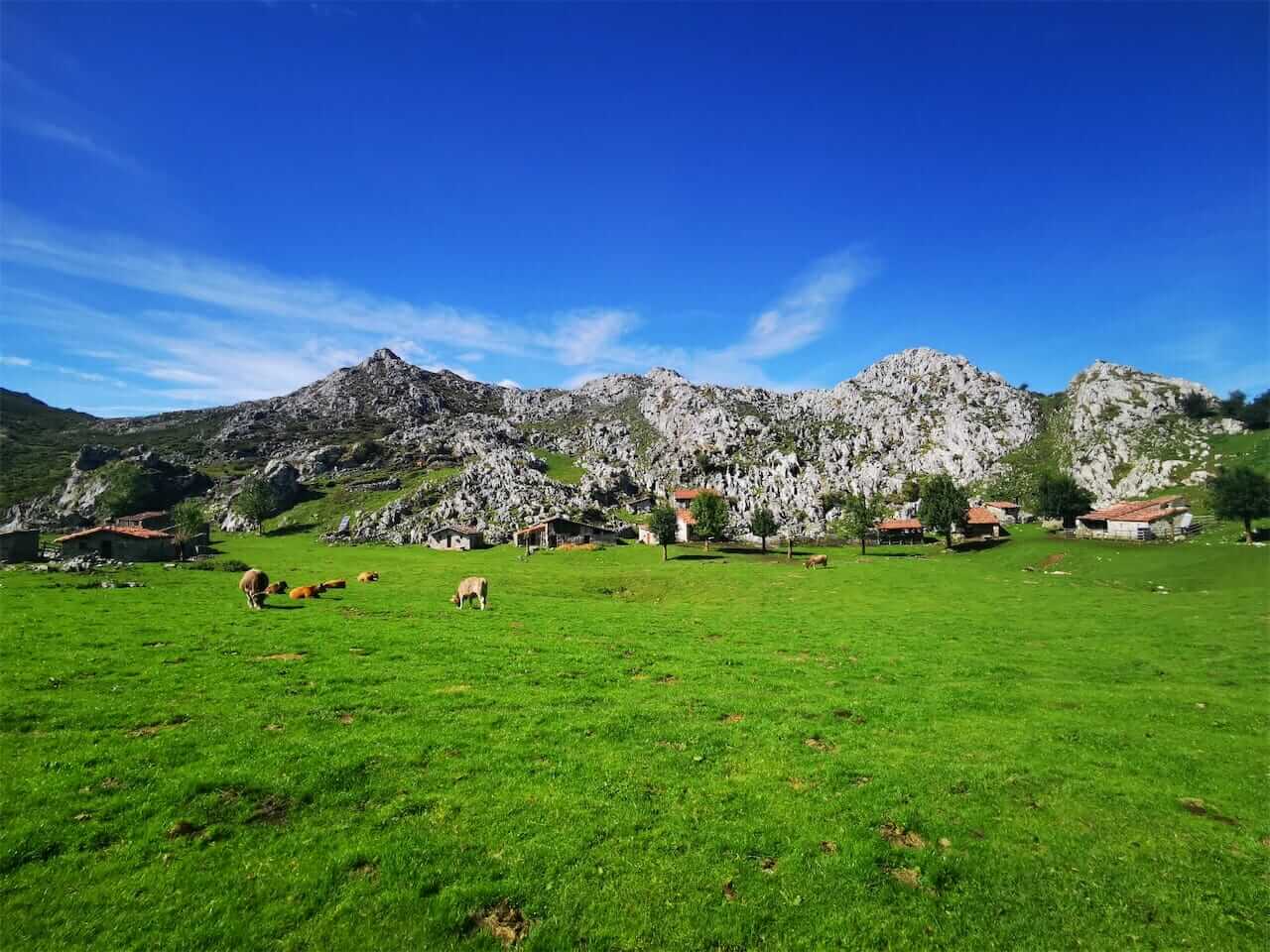Ruta de las Majadas de Onís Ruta de las Majadas de Onís