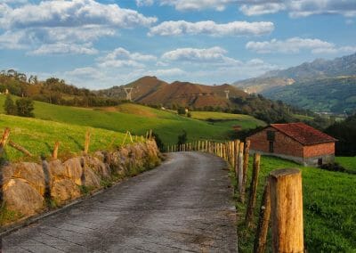 Carretera Sirviella-San Martín GR-109