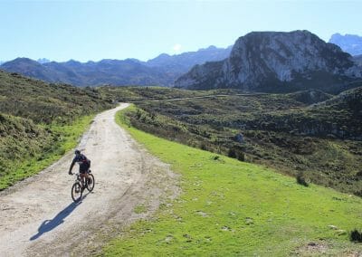 Pista de Demués