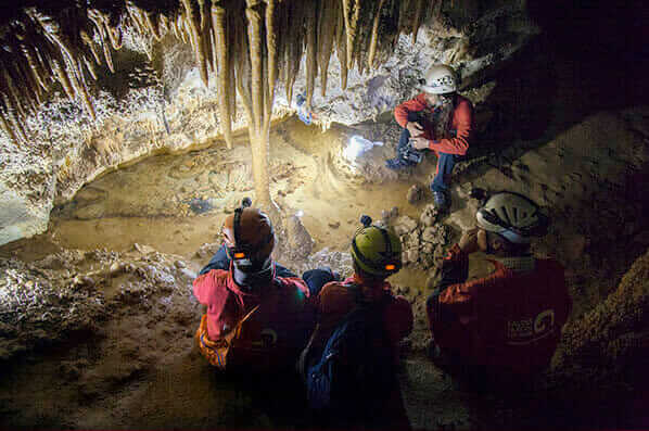 Cueva Peruyal