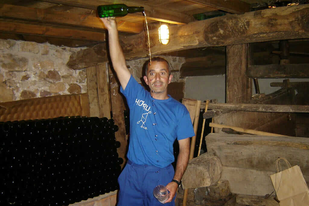 Pepín Pouring Cider